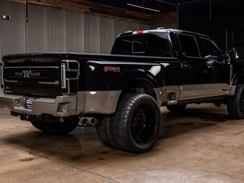 Used 2026 Ford F450 King Ranch w/ FX4 Off-Road Package image 9