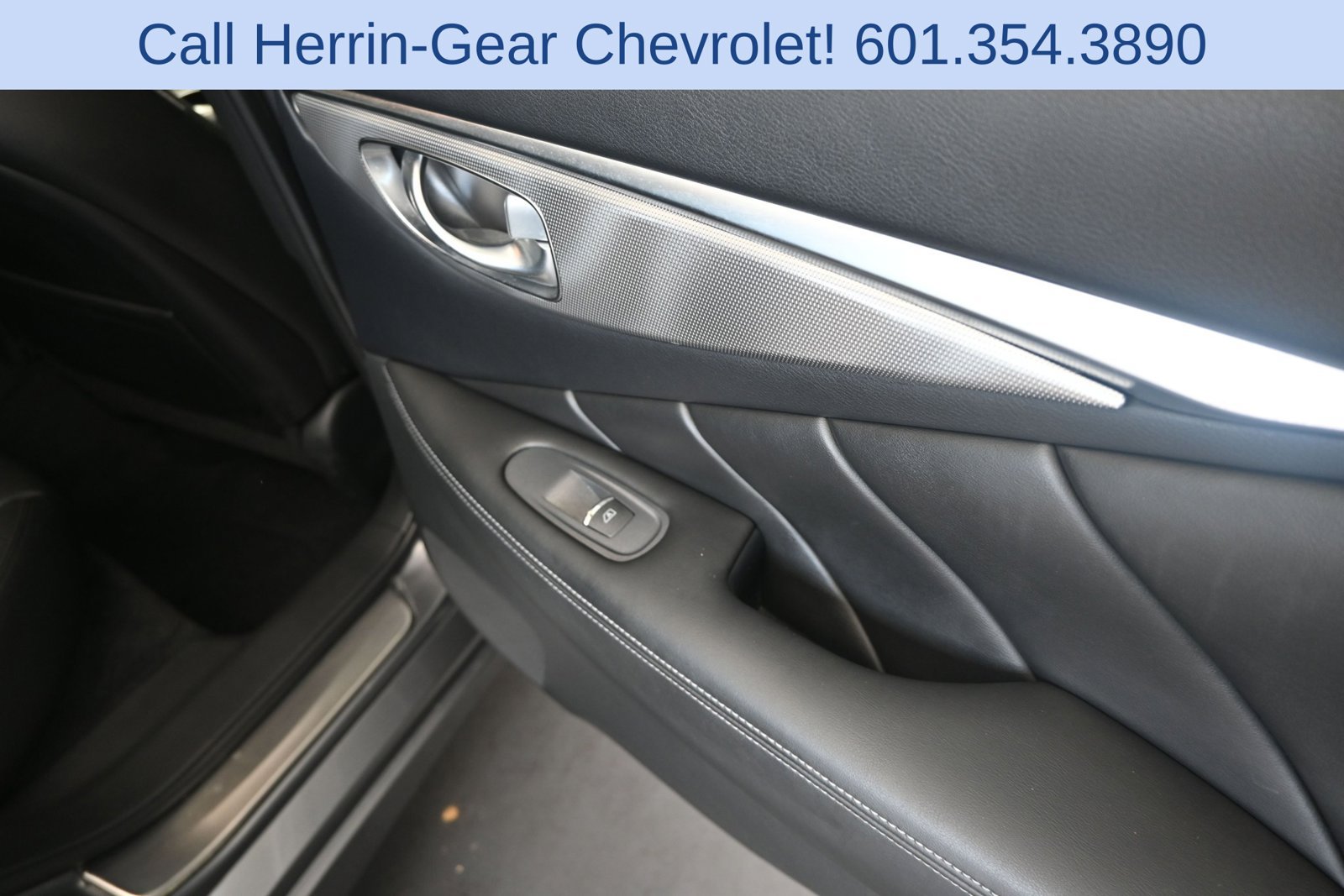 Used 2017 INFINITI Q50 3.0t Premium w/ 3.0T Premium Plus Package RWD image 21
