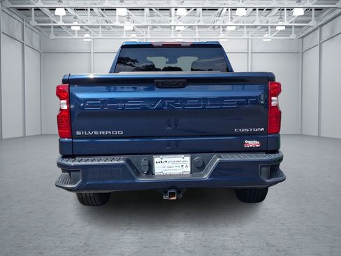 Used 2022 Chevrolet Silverado 1500 Custom AWD/4WD image 4
