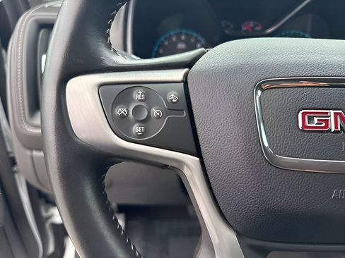 Used 2018 GMC Canyon SLE w/ SLE Convenience Package RWD image 12