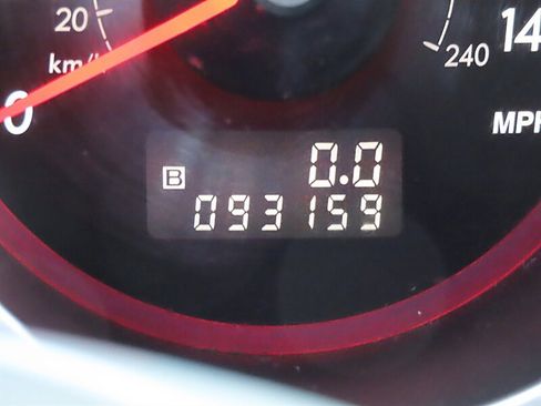 Used 2007 Subaru Tribeca Limited image 16