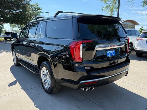 Used 2022 GMC Yukon XL Denali AWD/4WD image 6
