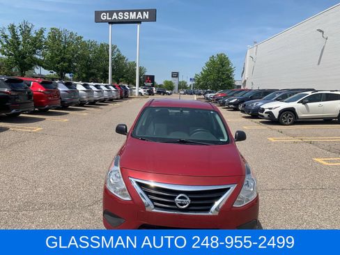 Used 2015 Nissan Versa S Plus FWD image 1