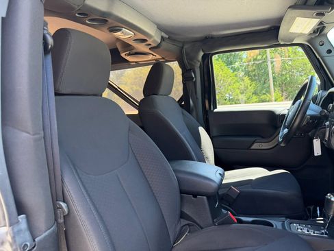 Used 2014 Jeep Wrangler Sport w/ Quick Order Package 24S AWD/4WD image 38