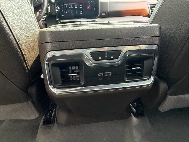 Used 2025 GMC Sierra 2500 Denali w/ Denali Reserve Package AWD/4WD image 12