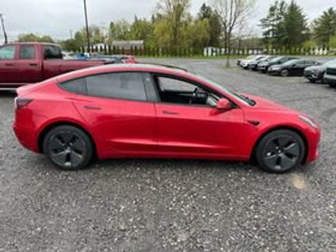 Used 2023 Tesla Model 3 Standard Range RWD image 2