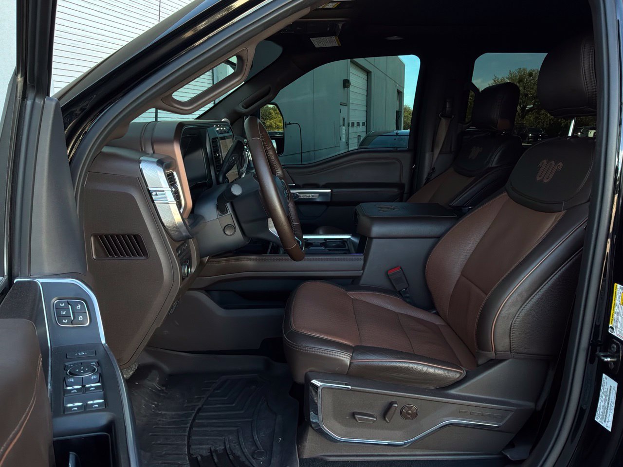 Used 2024 Ford F250 King Ranch w/ FX4 Off-Road Package AWD/4WD image 14