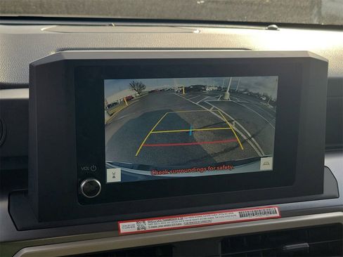 Used 2025 Toyota Tacoma SR5 image 27