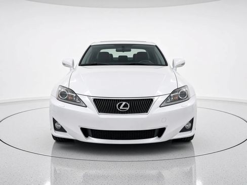Used 2013 Lexus IS 350 AWD w/ Luxury Plus Pkg Value Edition image 2