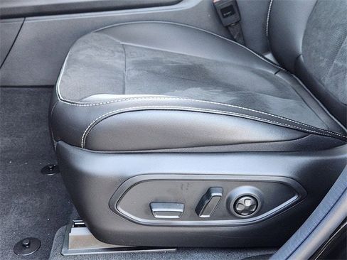 New 2025 Jeep Grand Cherokee L Altitude image 18