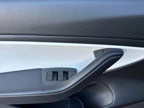 Used 2021 Tesla Model 3 Standard Range Plus RWD image 13