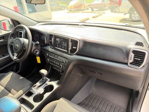 Used 2017 Kia Sportage LX w/ LX Popular Package FWD image 29