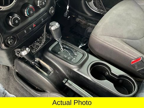 Used 2016 Jeep Wrangler Unlimited Sahara w/ Connectivity Group image 14