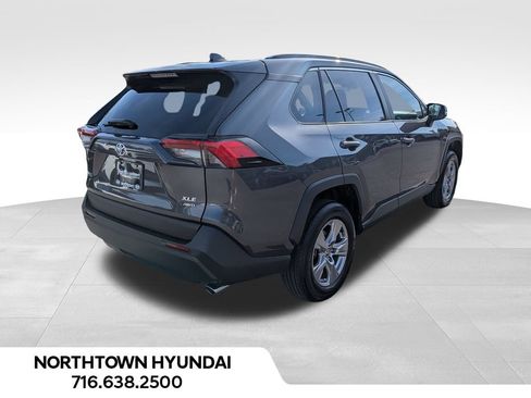 Used 2025 Toyota RAV4 XLE AWD/4WD image 16