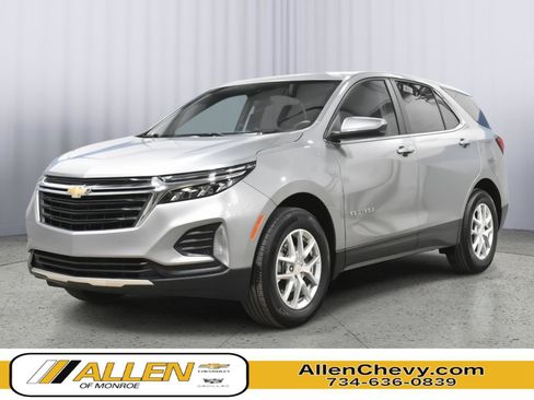 Used 2024 Chevrolet Equinox LT w/ LPO, Floor Liner Package image 1