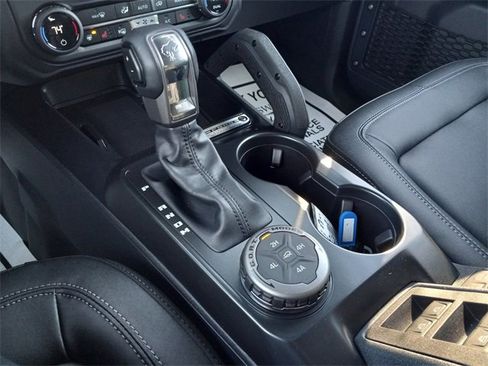 New 2025 Ford Bronco Badlands image 21