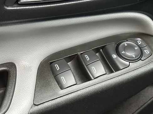 Used 2024 Chevrolet Equinox LS w/ LS Convenience Package image 12