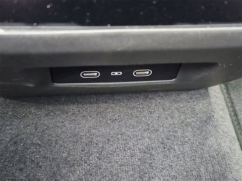 Used 2025 Porsche Macan 4S Electric image 26