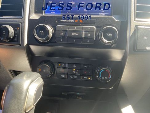 Used 2020 Ford F150 Raptor w/ Equipment Group 801A Mid image 17