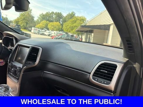 Used 2014 Jeep Grand Cherokee Limited w/ Trailer Tow Group IV AWD/4WD image 8