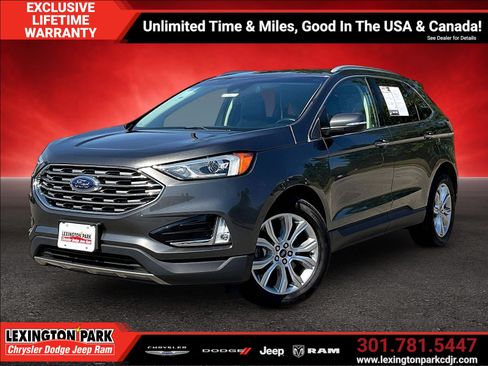 Used 2019 Ford Edge Titanium AWD/4WD image 3