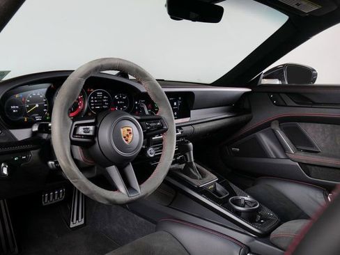 Certified 2022 Porsche 911 GT3 RWD image 4
