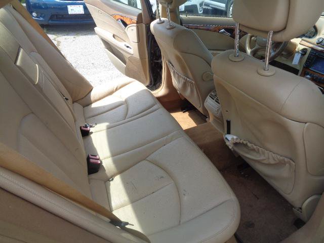 Used 2009 Mercedes-Benz E 350 4MATIC Sedan image 13