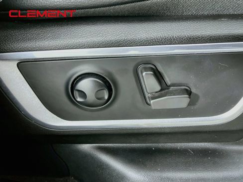 Used 2022 RAM 1500 Laramie w/ Night Edition AWD/4WD image 30