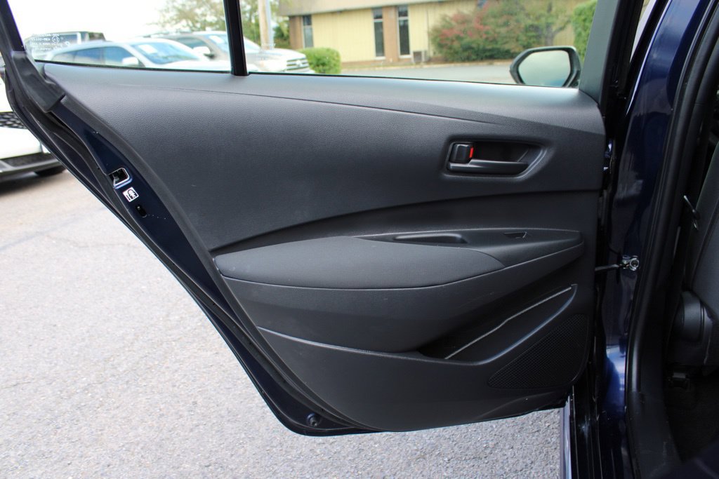 Used 2022 Toyota Corolla LE FWD image 12