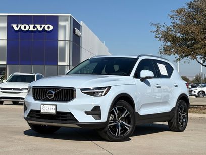 Certified 2025 Volvo XC40 B5 Core