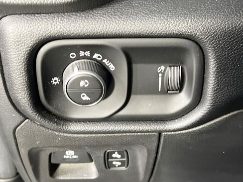 Used 2022 RAM 1500 Big Horn image 10