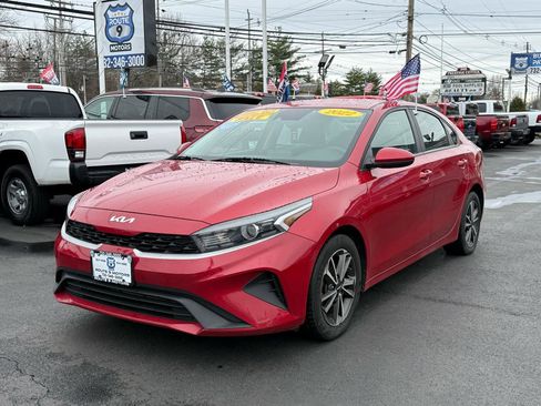 Used 2022 Kia Forte LXS FWD image 3