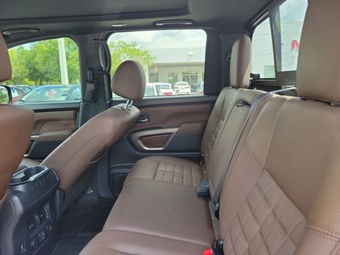 Used 2023 Nissan Titan Platinum Reserve w/ Moonroof Package AWD/4WD image 12