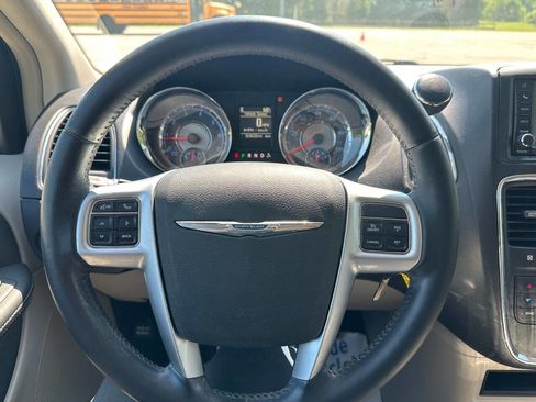 Used 2012 Chrysler Town & Country Touring w/ Entertainment Group #1 image 25