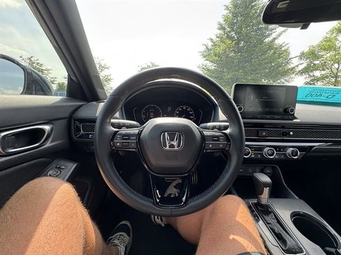 Used 2025 Honda Civic Sport image 12