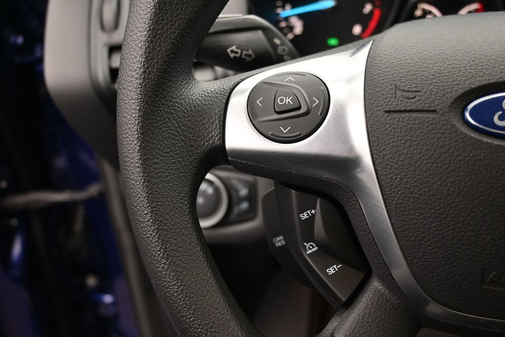 Used 2015 Ford Escape SE FWD image 3