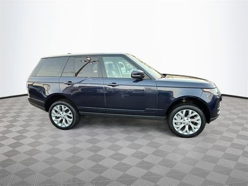 Used 2018 Land Rover Range Rover Supercharged image 5