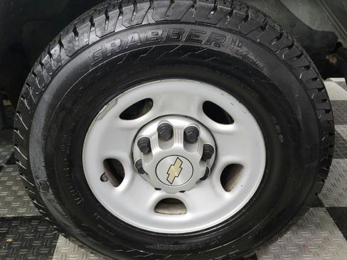 Used 2014 Chevrolet Express 2500 LS image 23