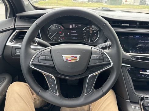 Used 2022 Cadillac XT5 Premium Luxury w/ LPO, Floor Liner Package AWD/4WD image 56