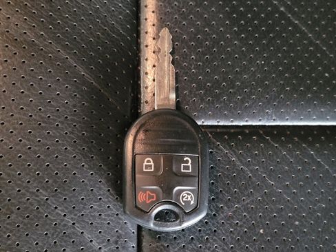 Used 2013 Ford F150 Lariat w/ Mid Equipment Group image 32