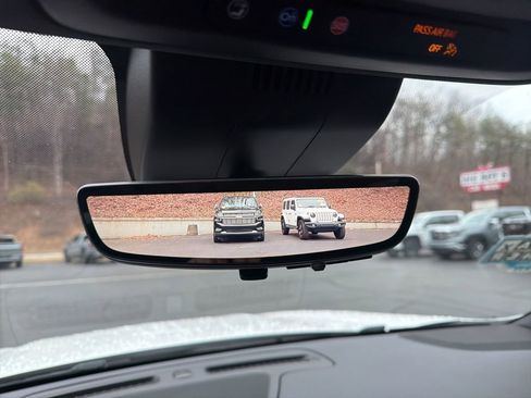 Used 2023 Chevrolet Tahoe High Country image 26