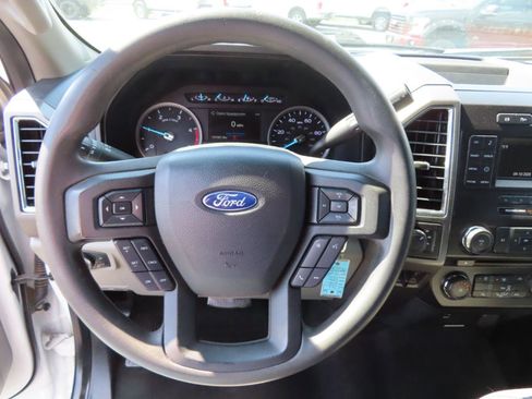 Used 2018 Ford F250 XLT image 32