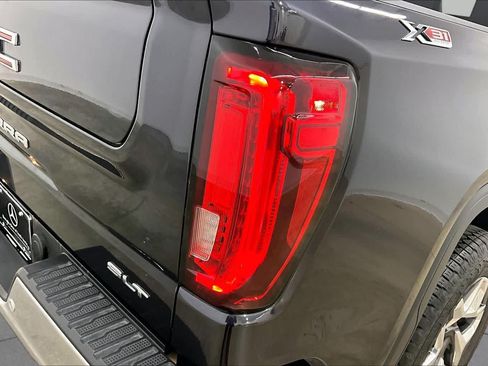 Used 2024 GMC Sierra 1500 SLT AWD/4WD image 28