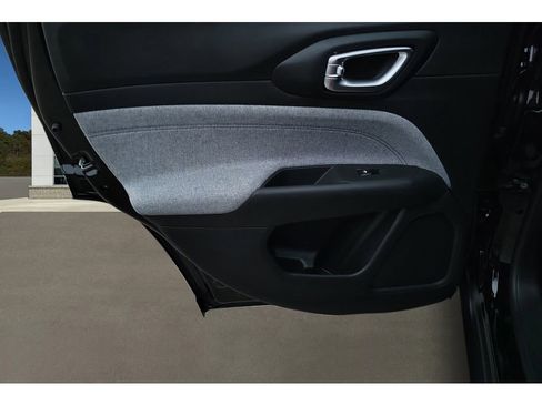 New 2026 Jeep Compass Latitude image 24