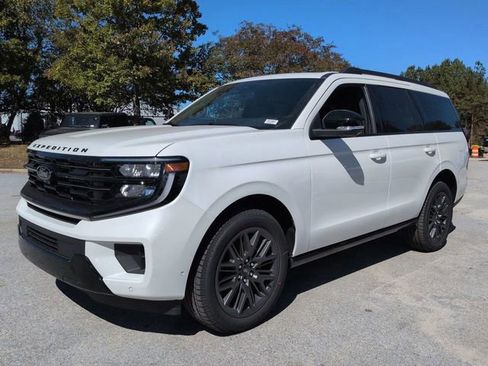 New 2025 Ford Expedition Platinum w/ Stealth Performance Package image 7