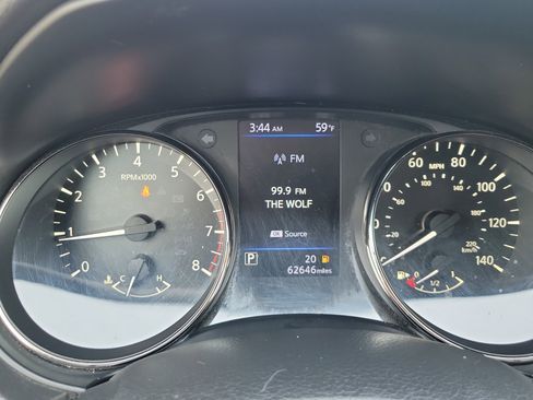 Used 2020 Nissan Rogue Sport S image 22