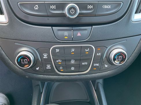 Used 2024 Chevrolet Malibu LT image 21