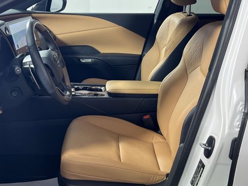 Used 2024 Lexus RX 350 350h Luxury w/ Convenience Package image 13