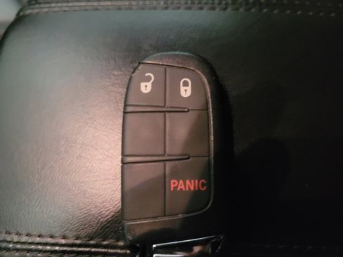 Used 2024 Jeep Compass Trailhawk AWD/4WD image 32