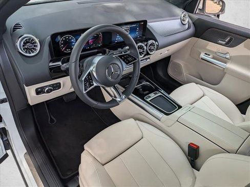 Certified 2026 Mercedes-Benz GLA 250 image 10